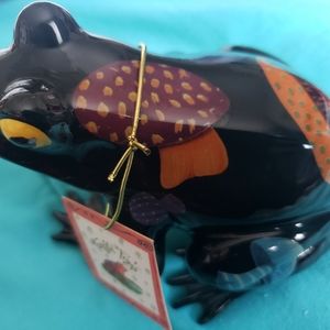 Fanciful Frogs "Toadstool" figurine